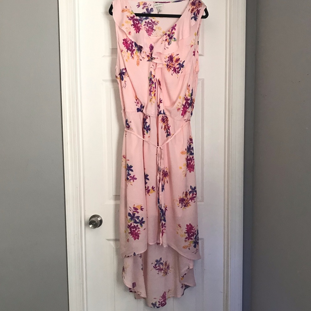 HIGH-LOW SUMMER DRESS